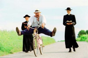 Tinto Brass sul set di Monella, foto di Gianfranco Salis, © Archivio privato di Tinto Brass